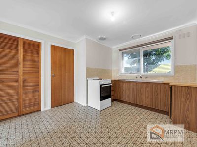 2 / 6 Waiora Parade, West Footscray