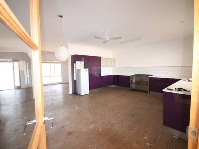 211 WEIR ROAD, Toll