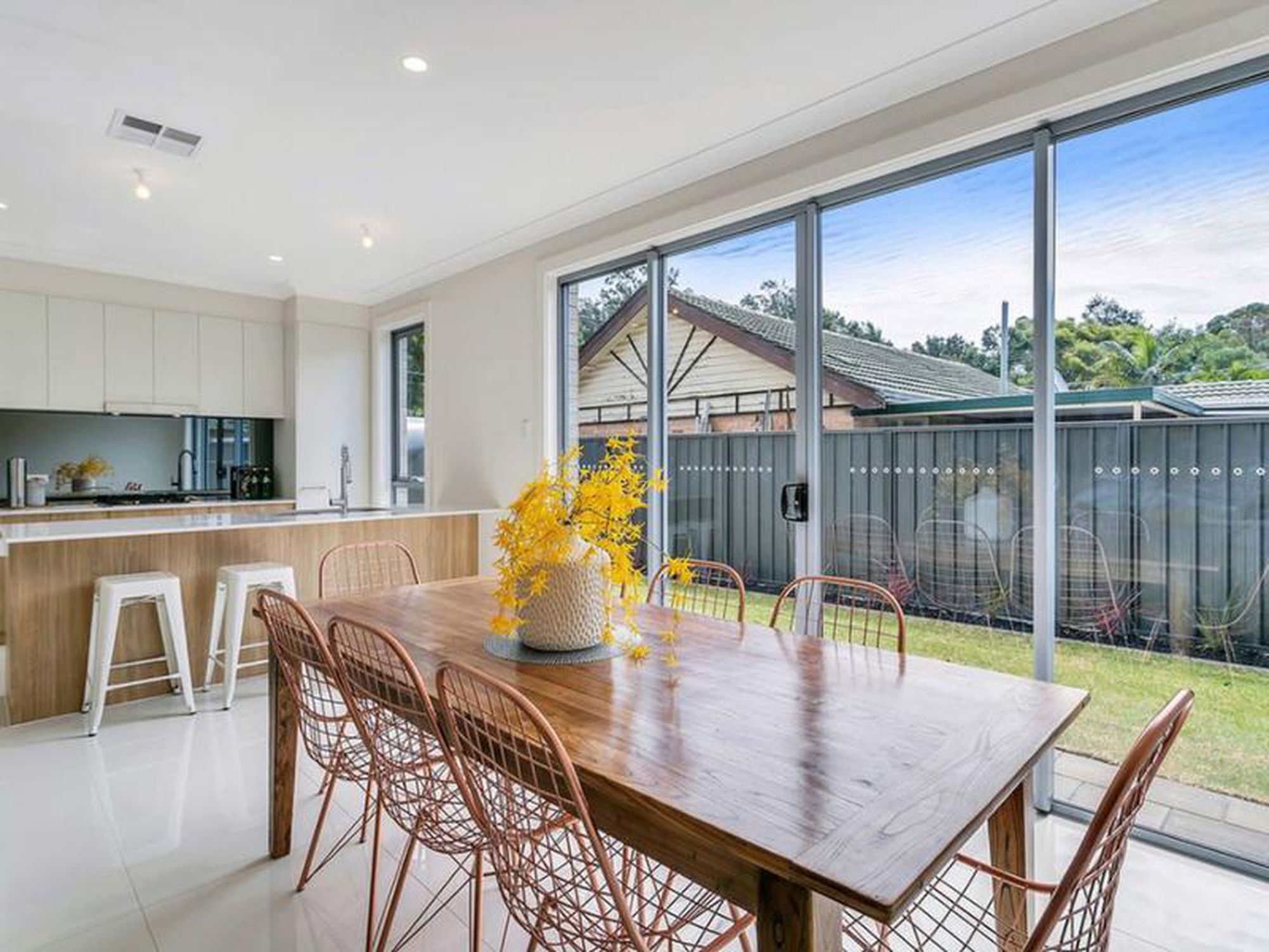 2B Gregory Avenue, Campbelltown