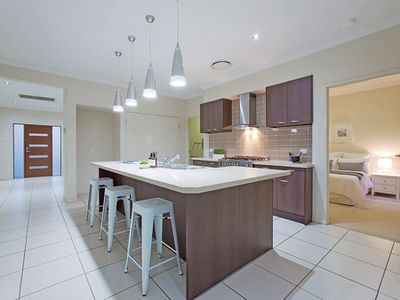 32 Figtree Place, Wakerley