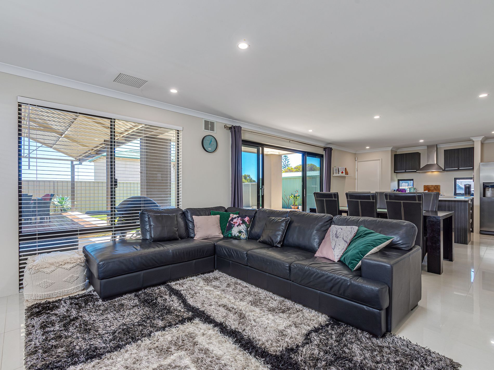 25 Flagtail Outlook, Yanchep