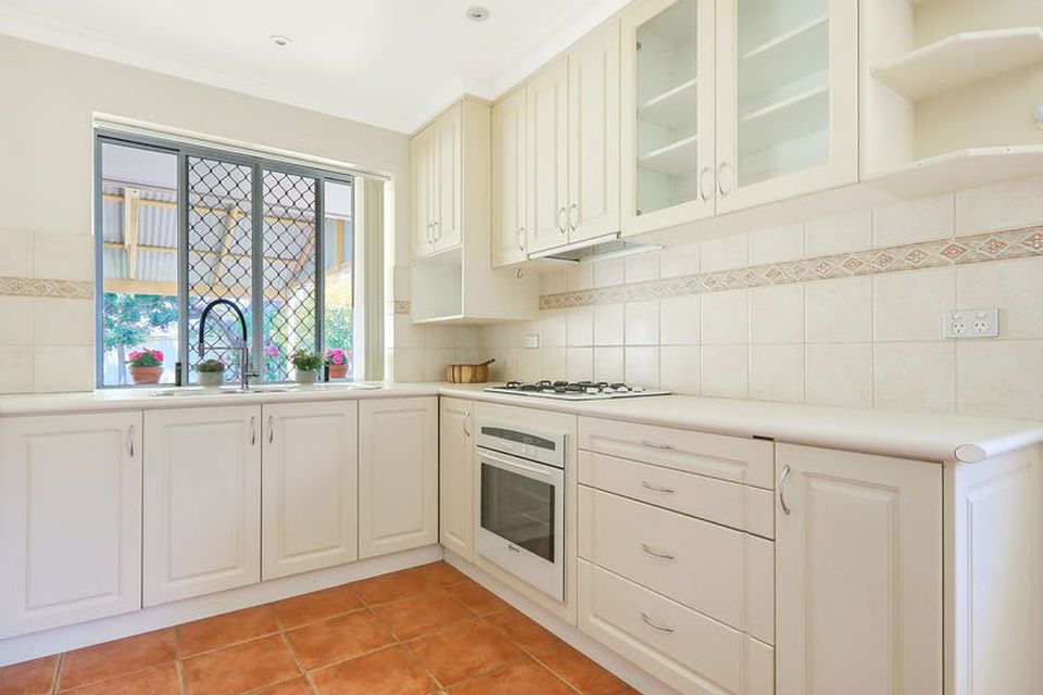 7 Brixham Way , Warnbro