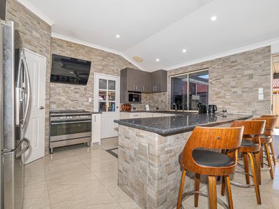 15 Frampton Crescent, Canning Vale