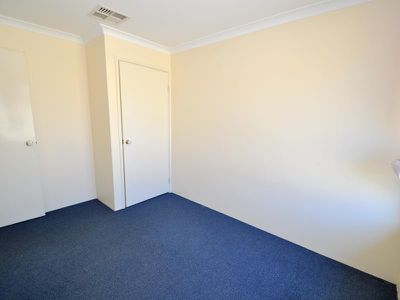 22 Mary Mackillop Glen, Queens Park