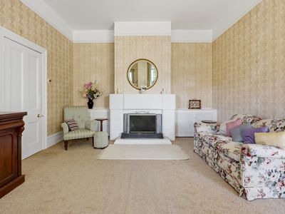 6 Tulloch Street, Newstead