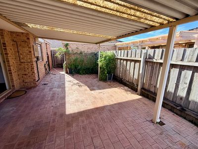 23 / 2 Theakston Green, Leeming