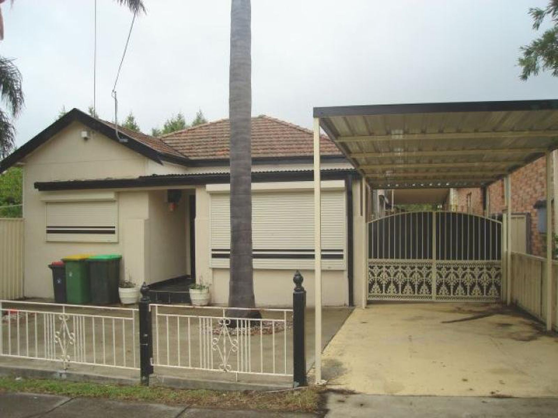 2 Waratah Street, Punchbowl