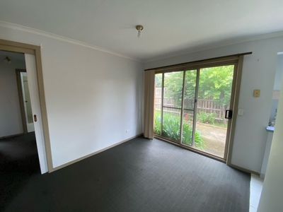 2 / 141 Mossfiel Drive, Hoppers Crossing