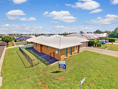9 Selkirk Avenue, Dubbo