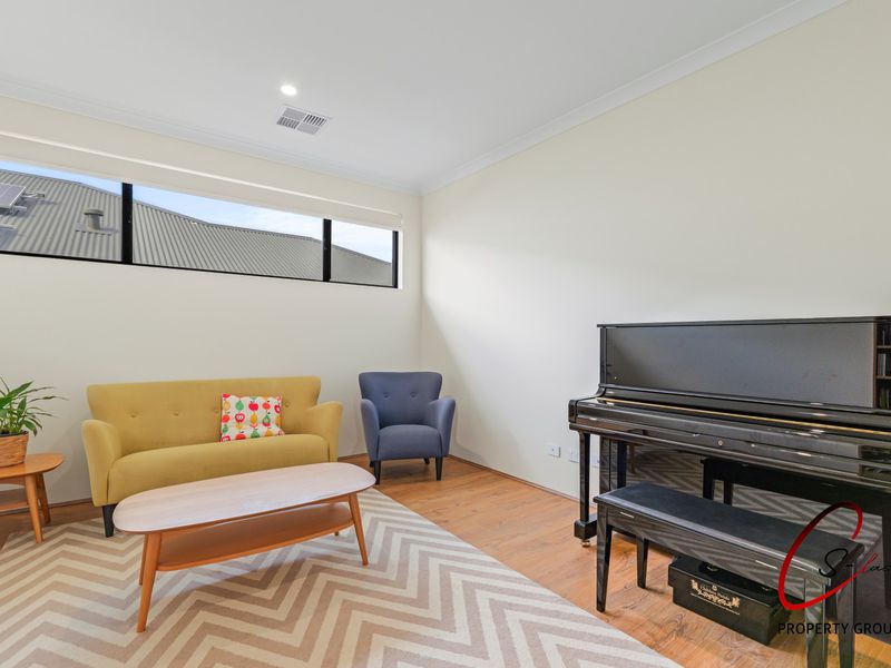 10 Iwasaki Crest, Ellenbrook