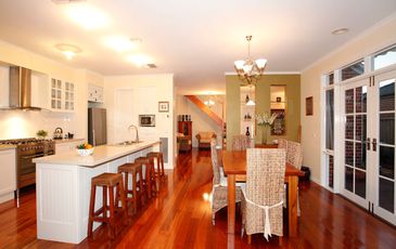 8 Lakeside Drive, Berwick