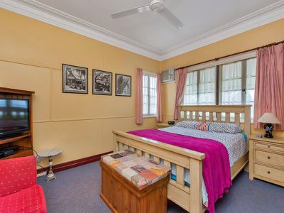 27 Crown Street, Silkstone