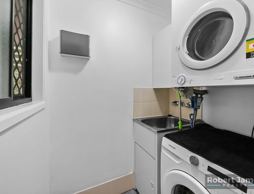 MULTI USE OPTIONS - UNITS WITH DUAL KEY image 14