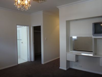 4 Cumbrae Court, Dianella
