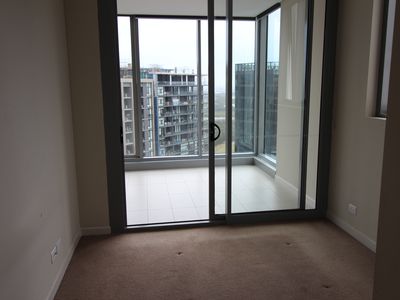 2710 / 18 Footbridge Boulevard, Wentworth Point