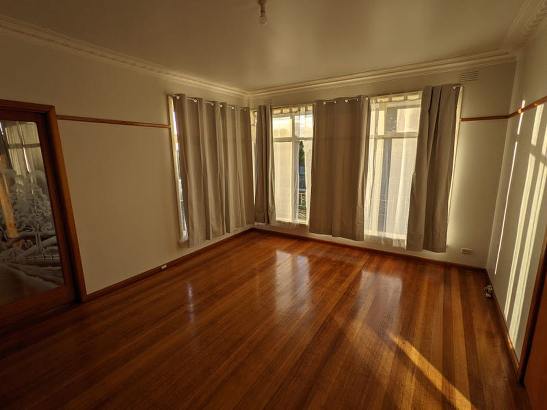 1 / 140 Vines Road, Hamlyn Heights