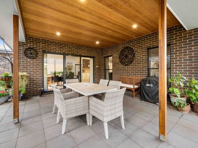 16 Mickail Court, Mount Gambier