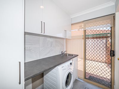 6 Jenniphur Court, Atwell