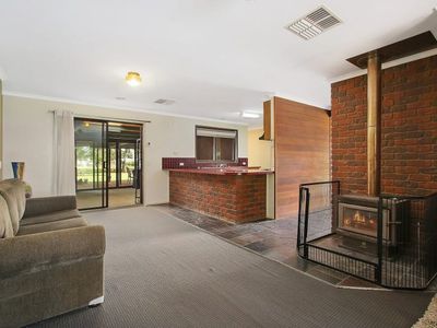 126-128 Bank St, Howlong