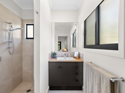 74 Gloucester Avenue, Hideaway Bay