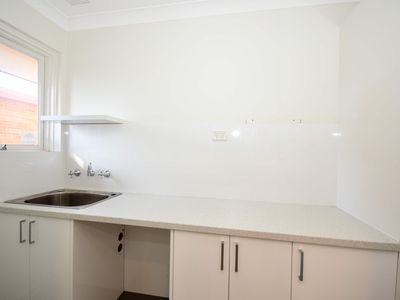 2 / 84 Clydesdale Street, Como