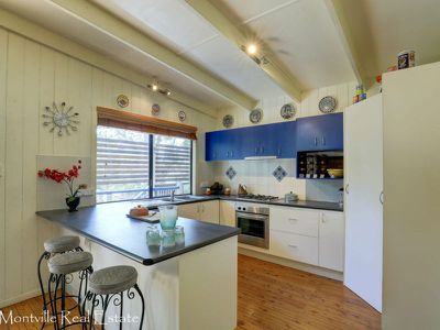 5 Honeysuckle Drive, Montville