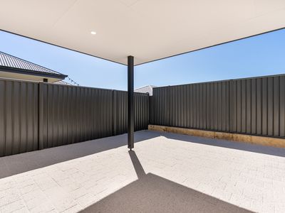 16 Tarot Grove, Baldivis