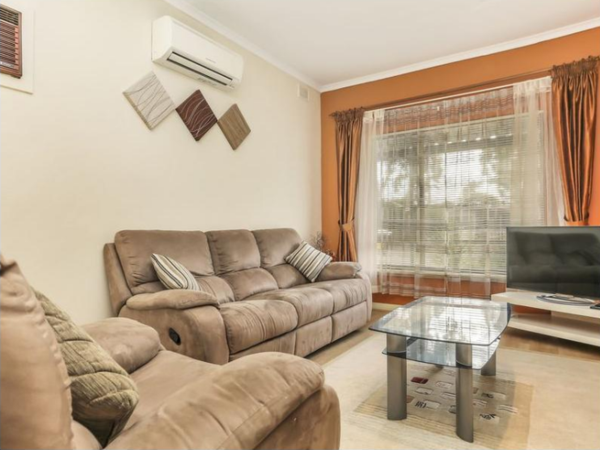 11 Pipers Avenue, Windsor Gardens