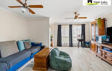 10 Karingal Place, Blue Haven