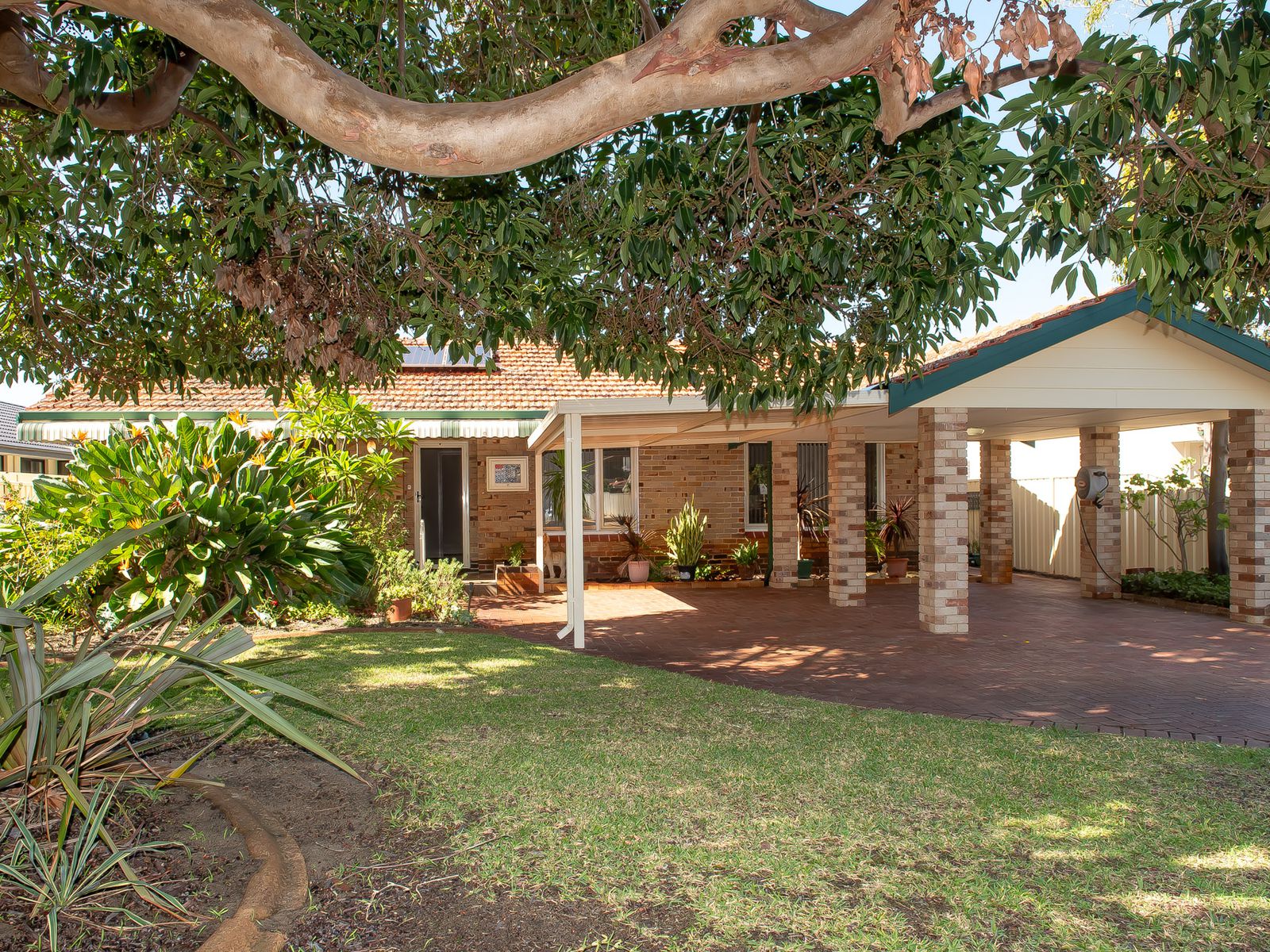 30 Camden Street, Dianella