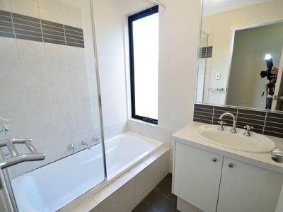 64A Lester Street, Thornlie
