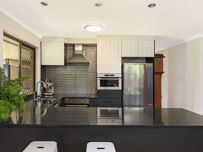 48 Nicklin Way, Parrearra