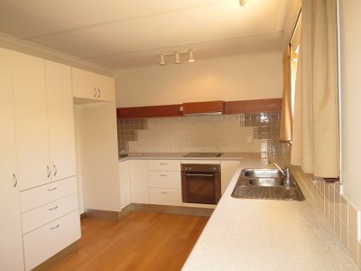 2 / 5 Aloota Crescent, Ocean Shores