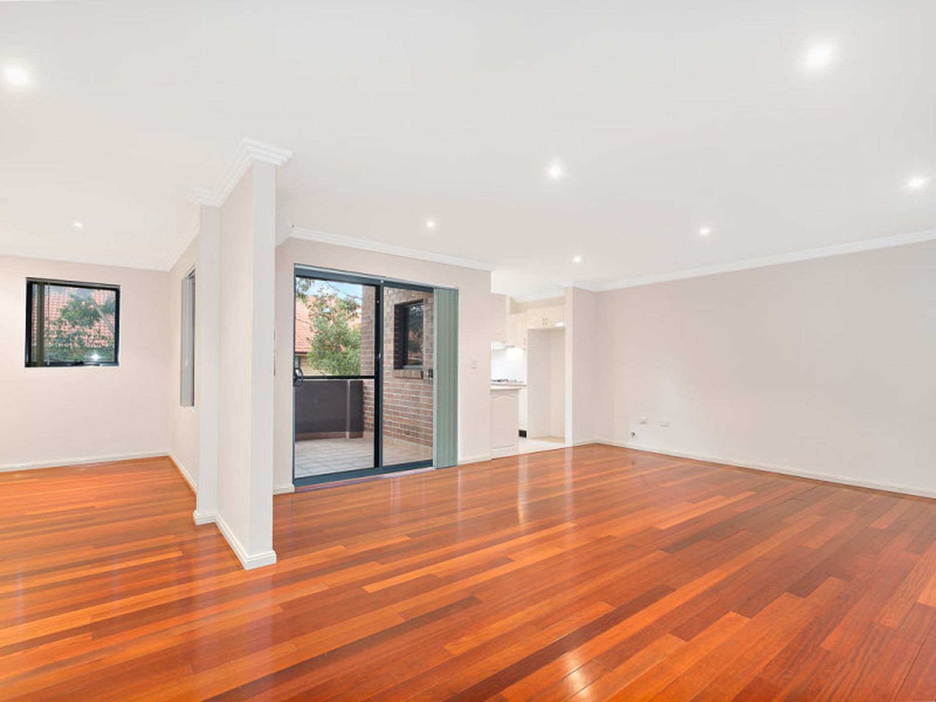 11 / 44-46 Cecil Avenue, Castle Hill