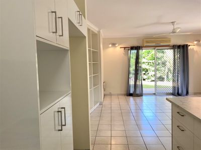 2 / 11 Stint Court, Bakewell