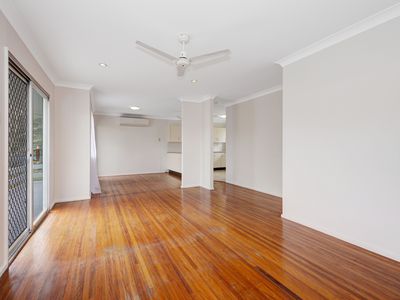 12 Alleena Street, Cranbrook