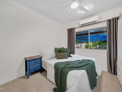 5 Pearl Close, Bayview Heights