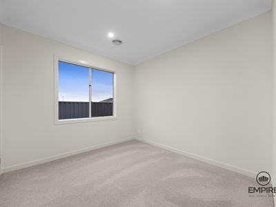 17 Glebe Approach, Clyde North