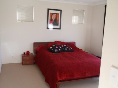 2 / 11 Aquaviva, South Guildford
