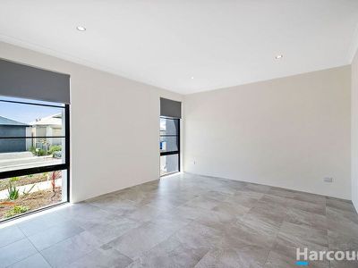 10 Persian Street, Eglinton