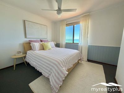 2 / 35B Halls Head Parade, Halls Head