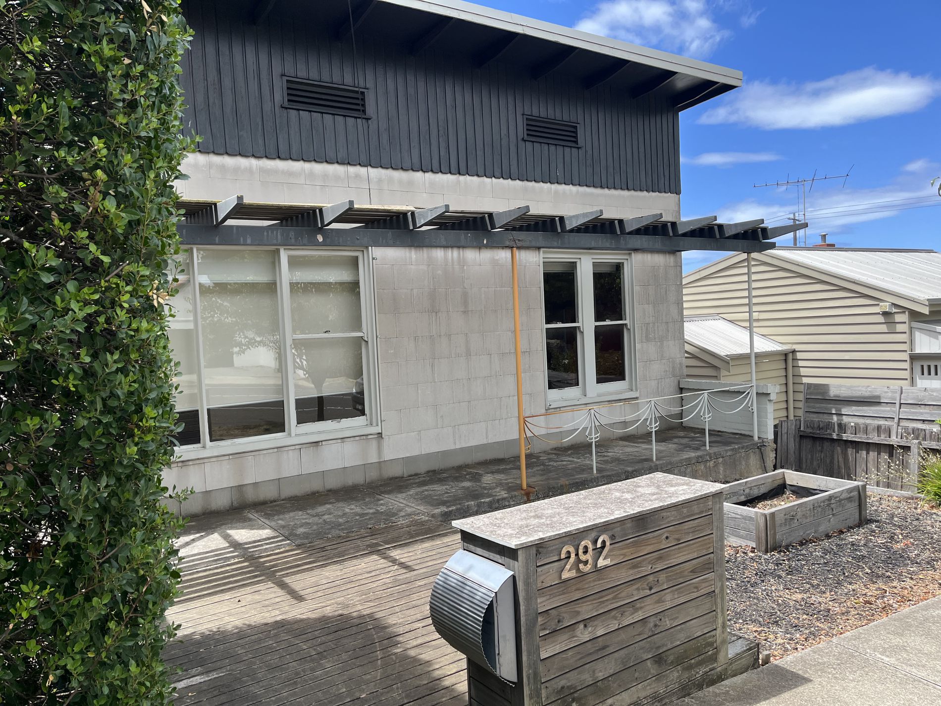 292 Pakington Street, Newtown
