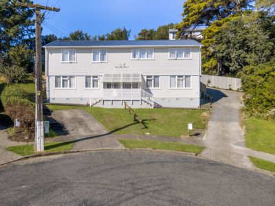 8A - 8B Devon Place, Cannons Creek