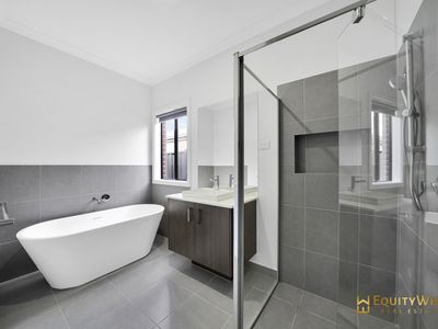 14 Langford Street, Werribee