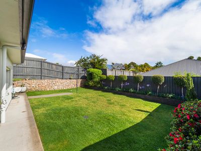42 Creekside Circuit, Nambour