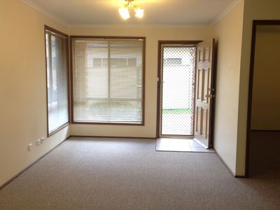 1 / 5 Robertson Street, Shellharbour