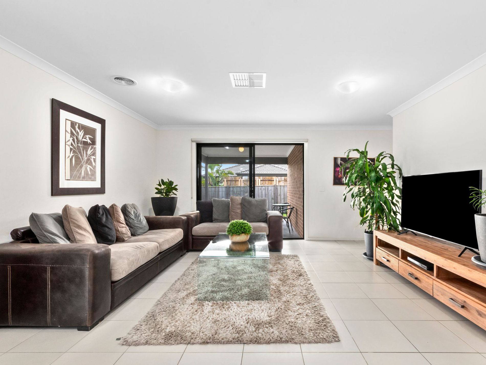 15 Everglade Street, Leopold