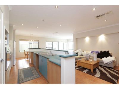 6 Rees Pass, Southern River