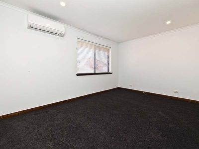 4/257 Cambridge Street, Wembley
