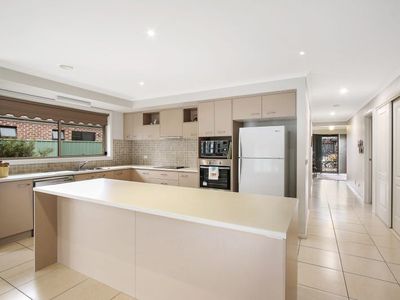 5 Inwood Cres, Wodonga